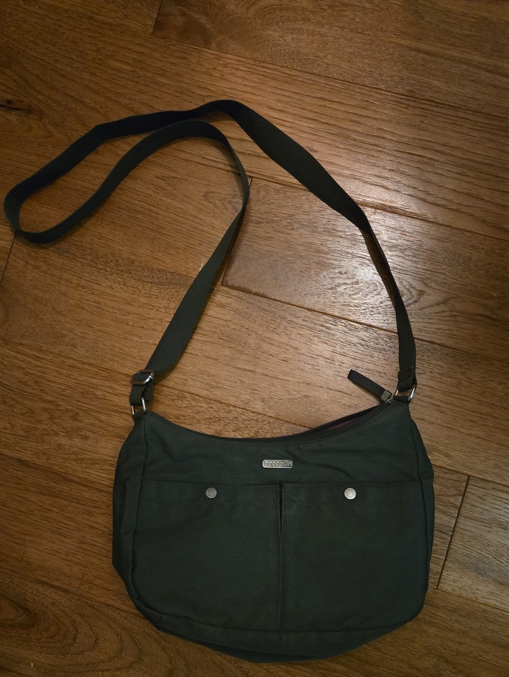 Baggallini Charcoal Gray Crossbody Messenger Bag